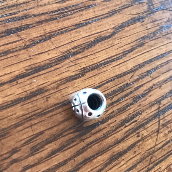 PANDORA Ladybug Charm - Picture 5 of 6